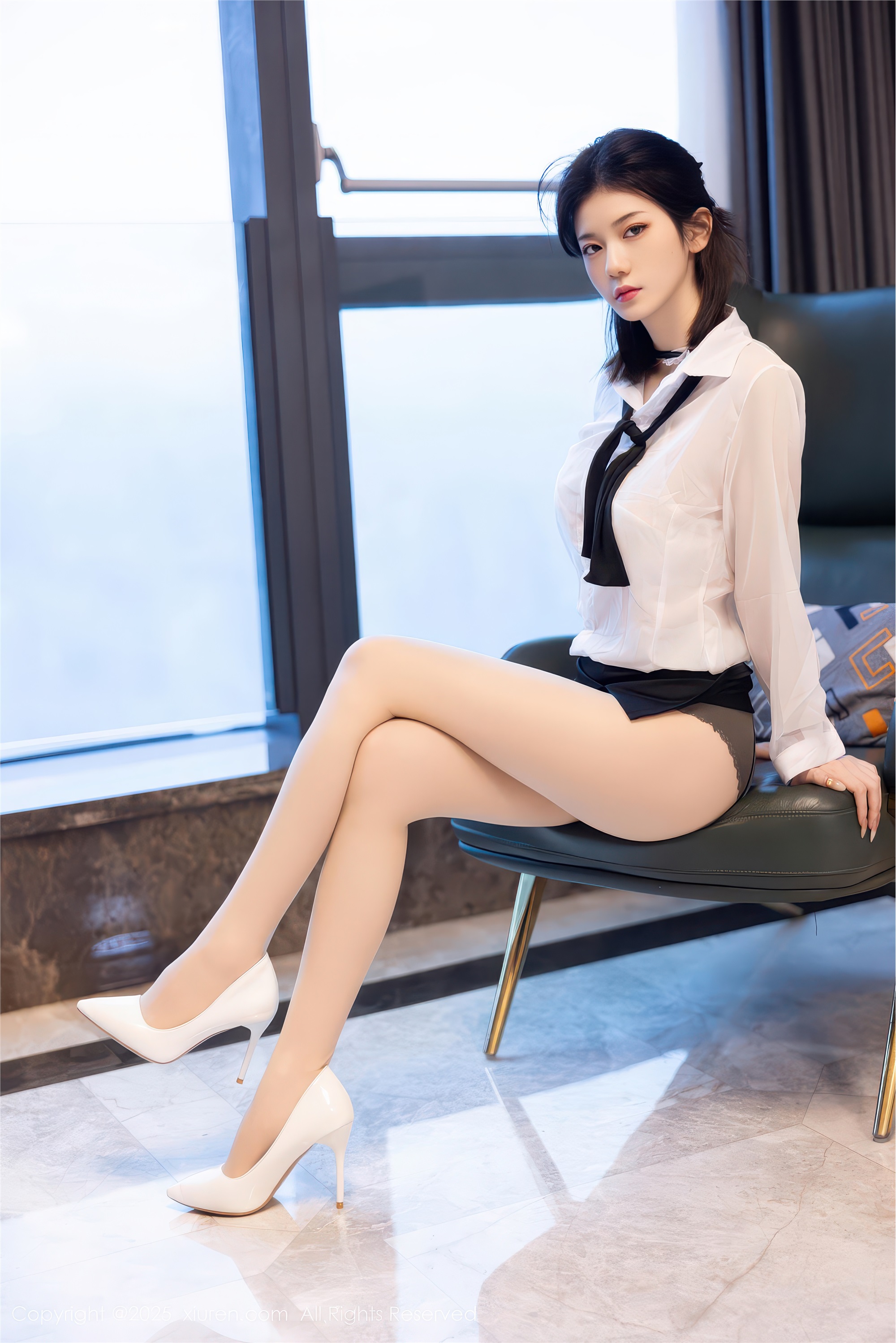 Xiuren秀人网 2025.12.05 NO.11077 凌七七